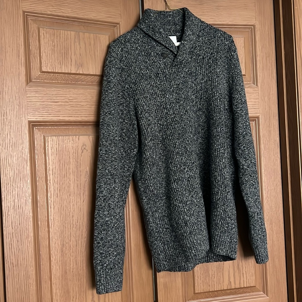 Men’s old navy Medium Tall sweater